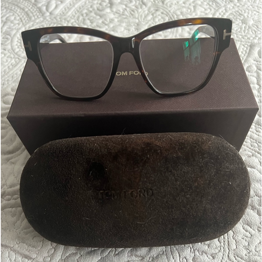 Tom Ford Tortoise eyeglasses with box